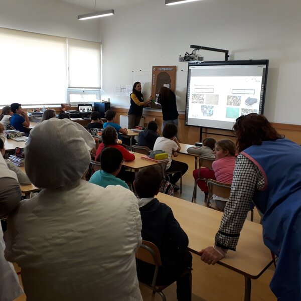 Sessão sobre Compostagem em Valença, escola de Friestas